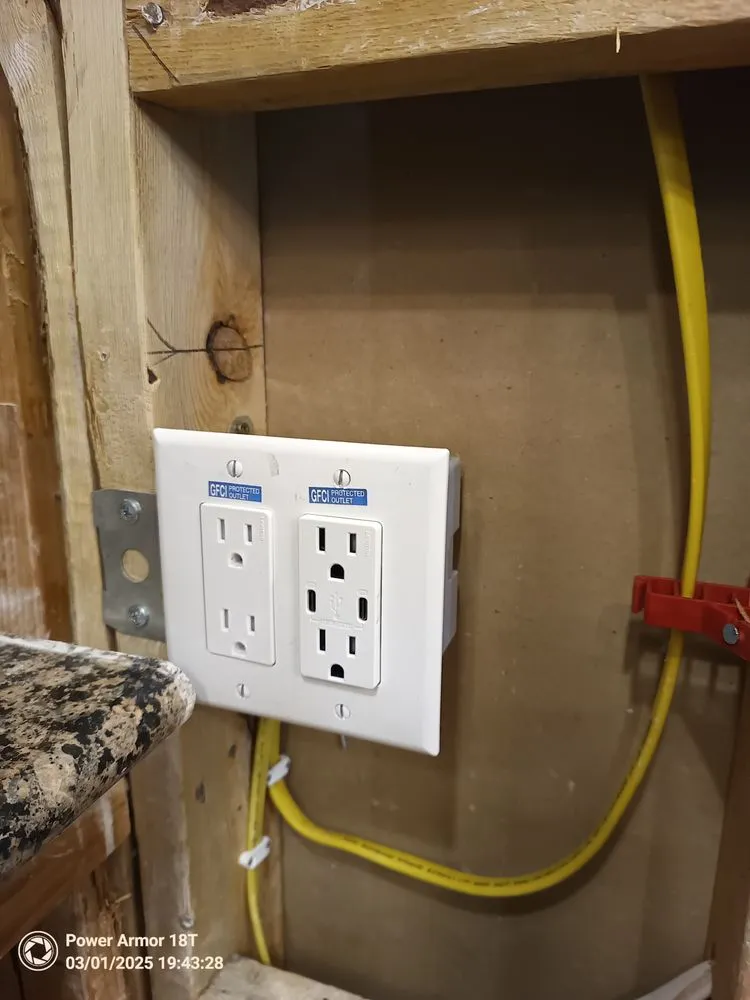 Slide of AltoService