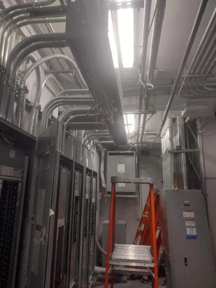 Certified circuit breaker repair experts serving Spotsylvania, VA - Alvarez Elite Electrical Services