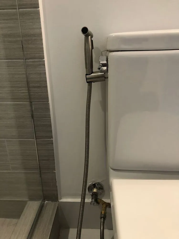 Slide of Alvarez Services