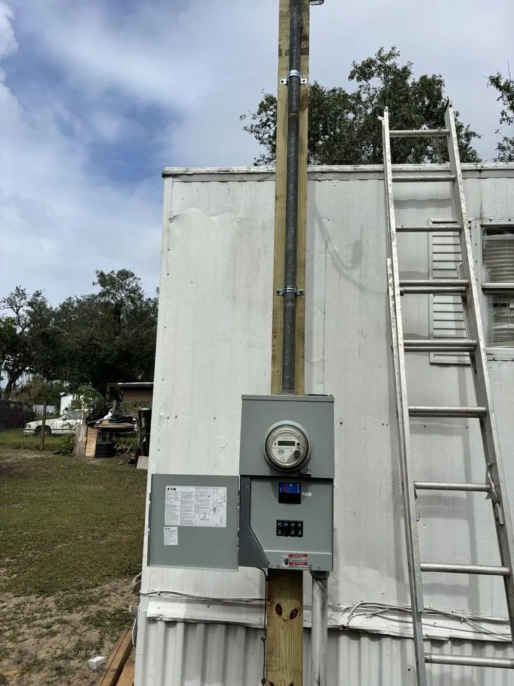 Professional electrician providing lighting installation in , 