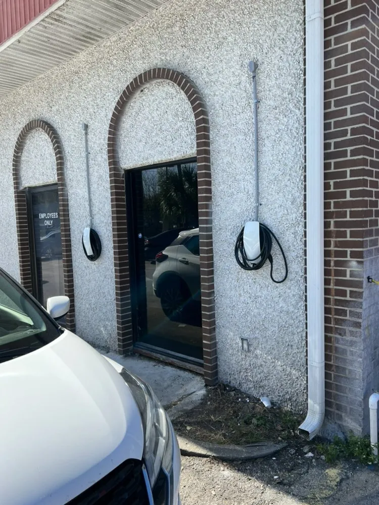 Slide of Alvin Davis Electrical Service