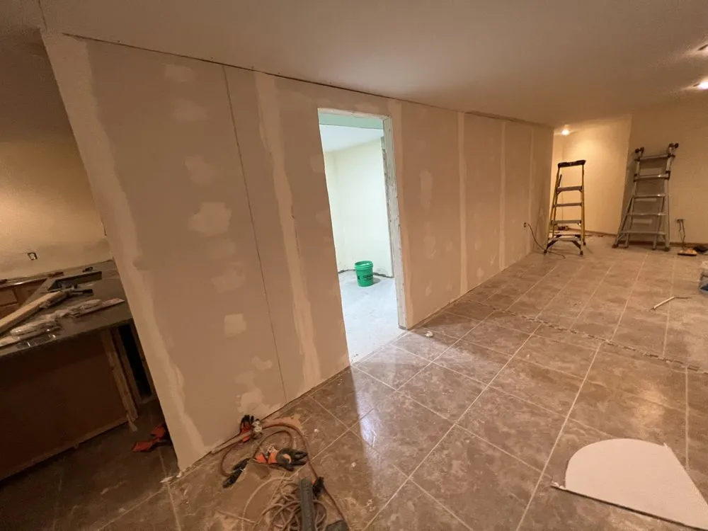 Slide of Alwan’s Handymen and construction