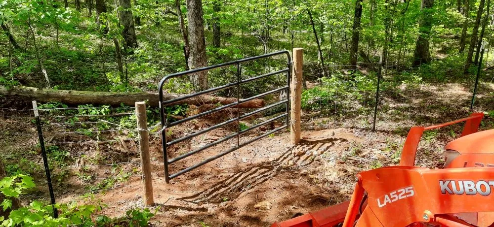 Slide of A&M Contracting Services