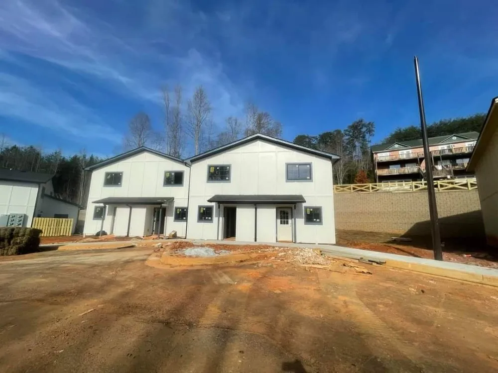 Slide of A&M Contracting Services