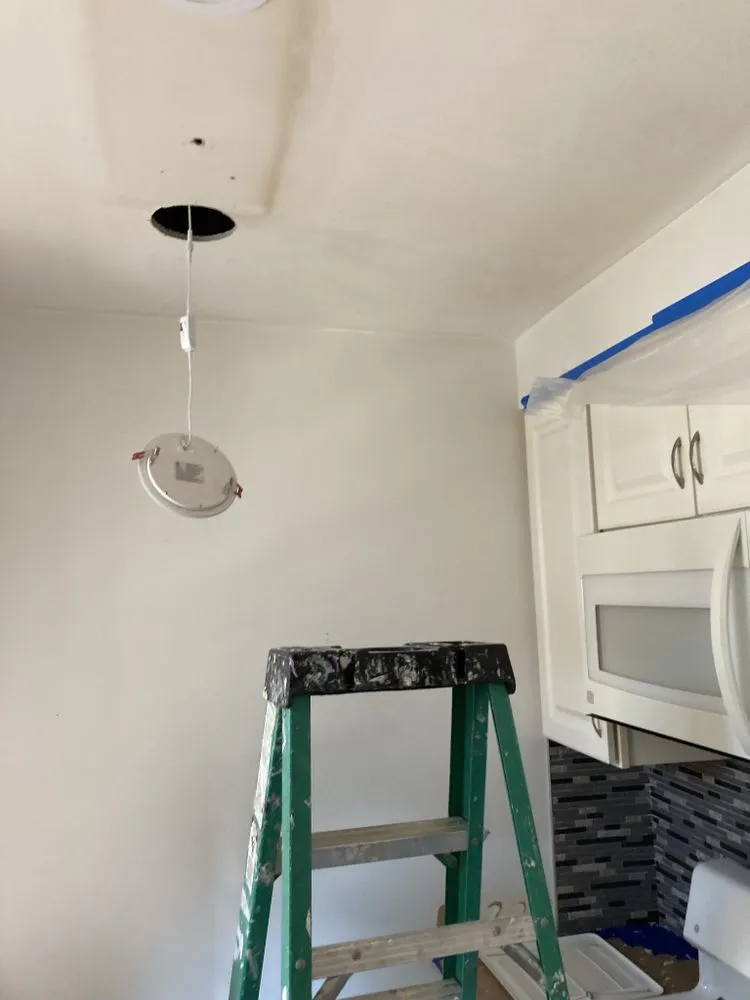 Slide of A&M Home Improvement