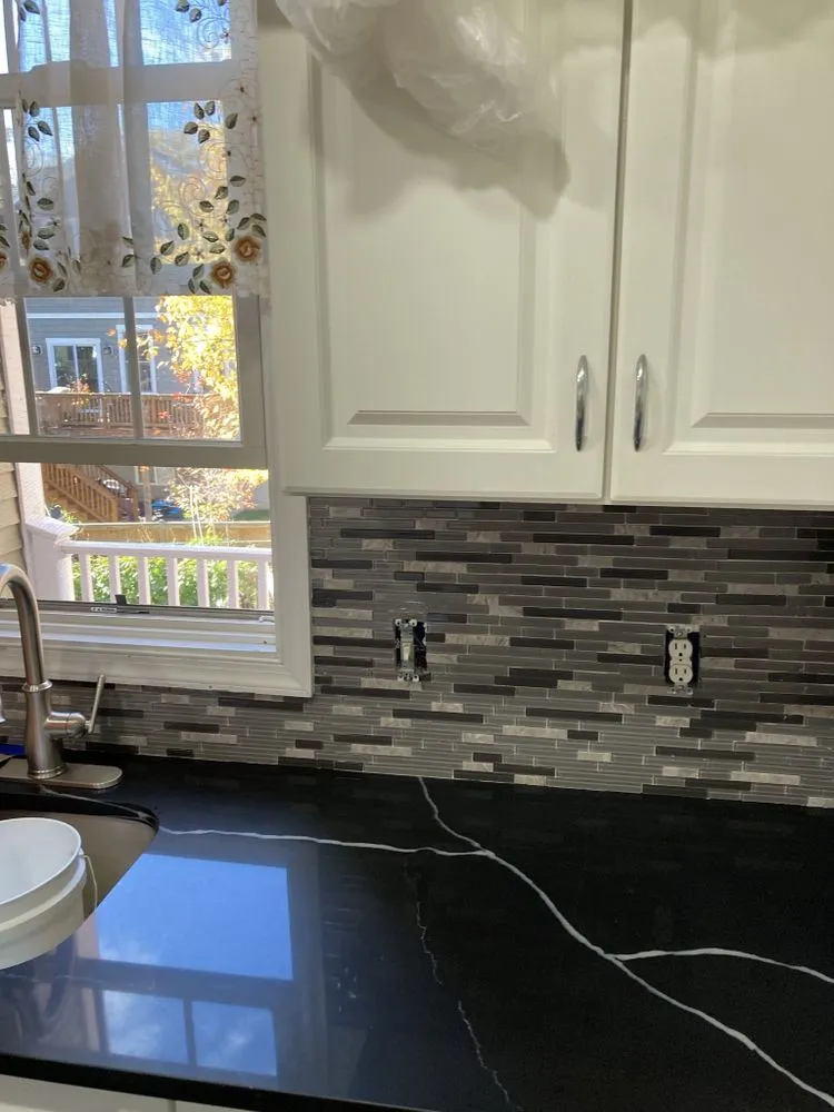 Slide of A&M Home Improvement