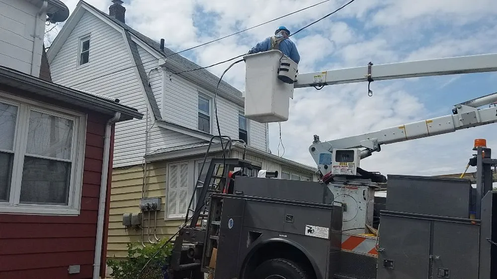 Slide of AM Power And Lighting