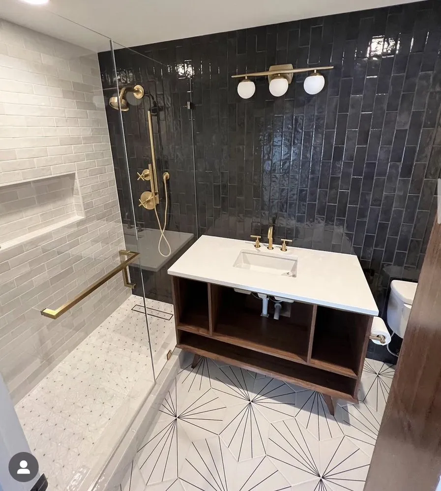 Slide of AM Remodeling & Design