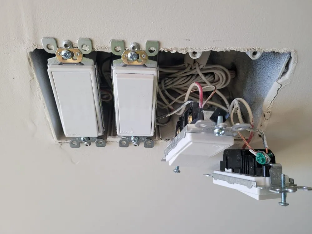 Slide of Amadosons Electric Services