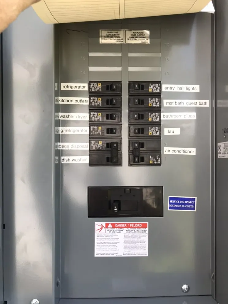 Slide of Amagrande Electric Service