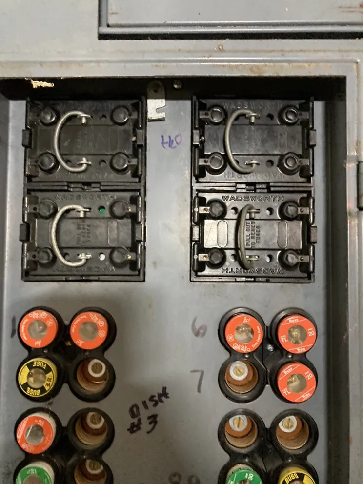 Slide of Amagrande Electric Service