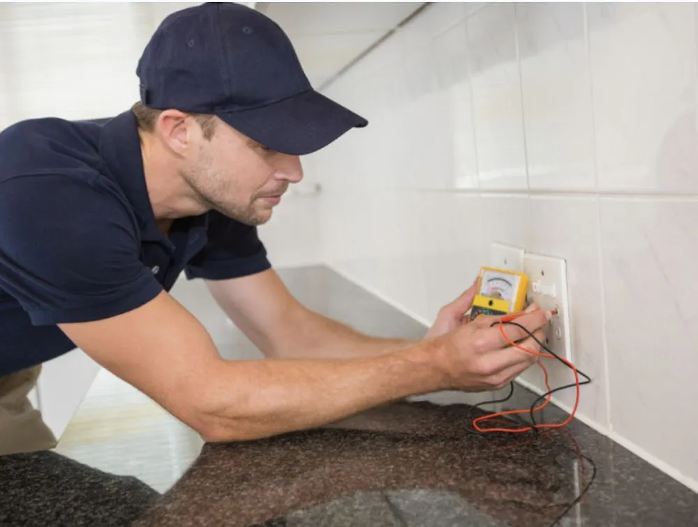 Slide of AManning Handyman Electrical