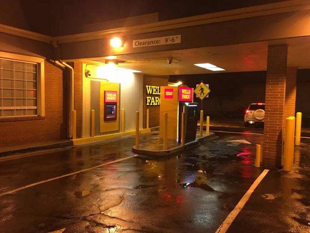 Slide of Amaya Construction