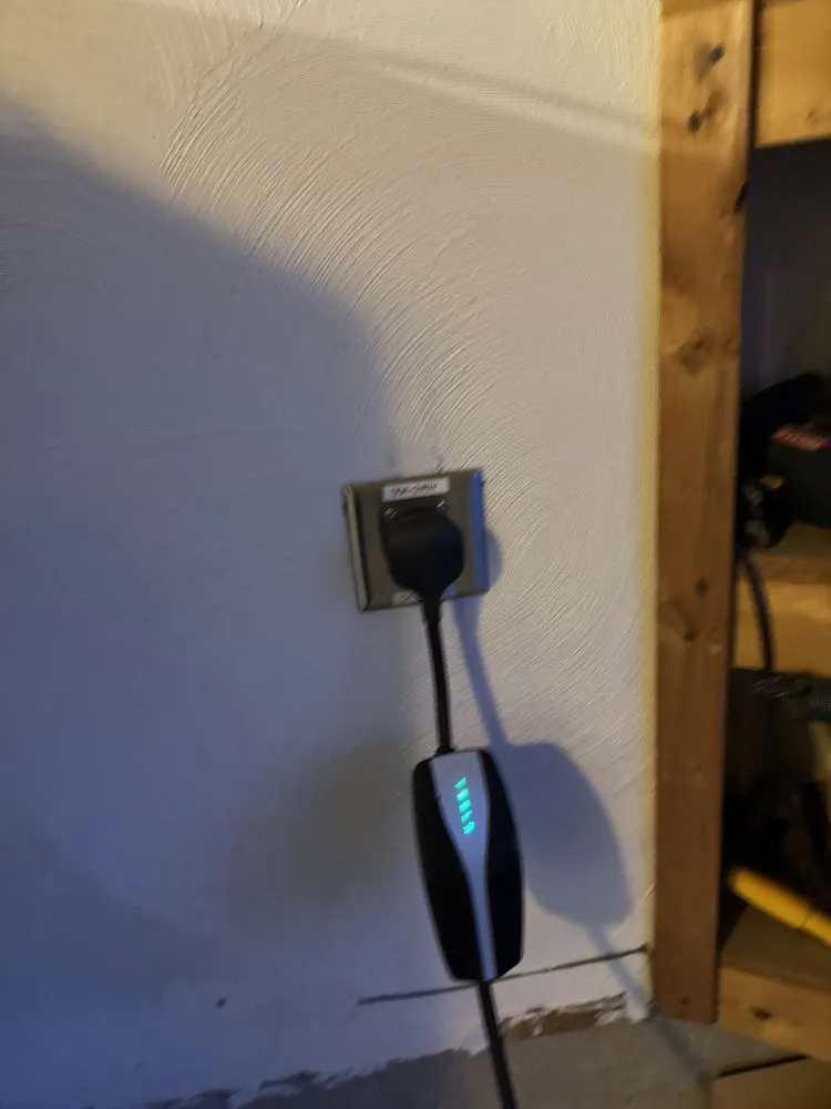 Slide of Amazan Electrical