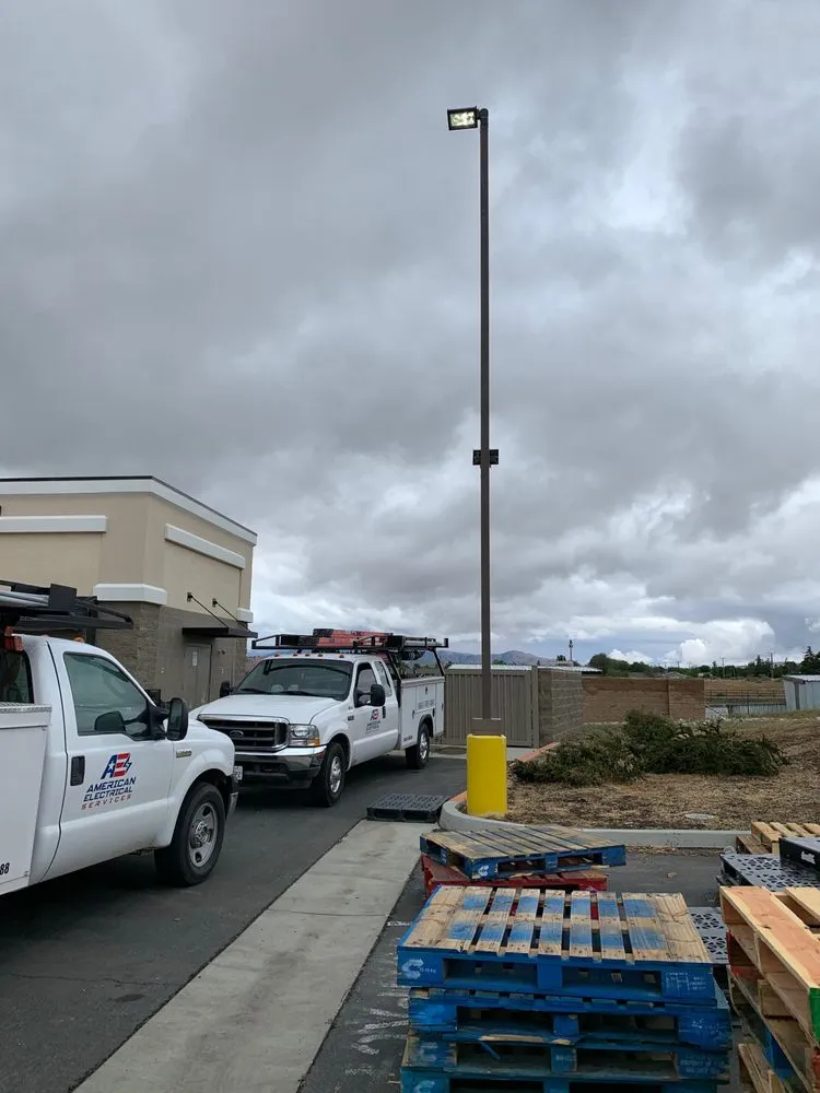 Certified electrical service for homes in wiring installation, by