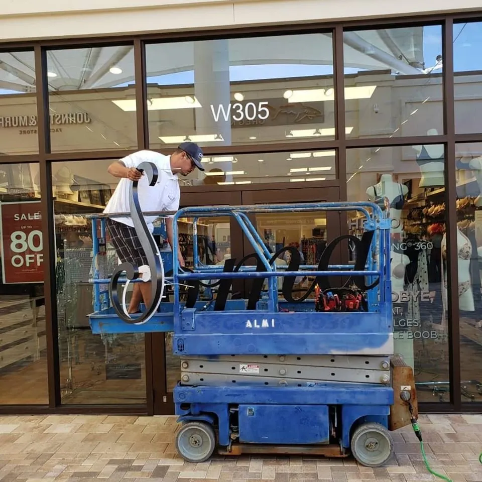 Slide of American Lighting & Electrical Services