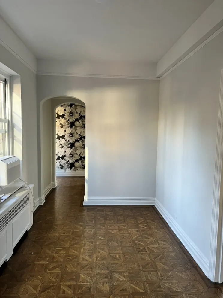 Professional emergency electrical service experts serving ,  - American Royal Renovations