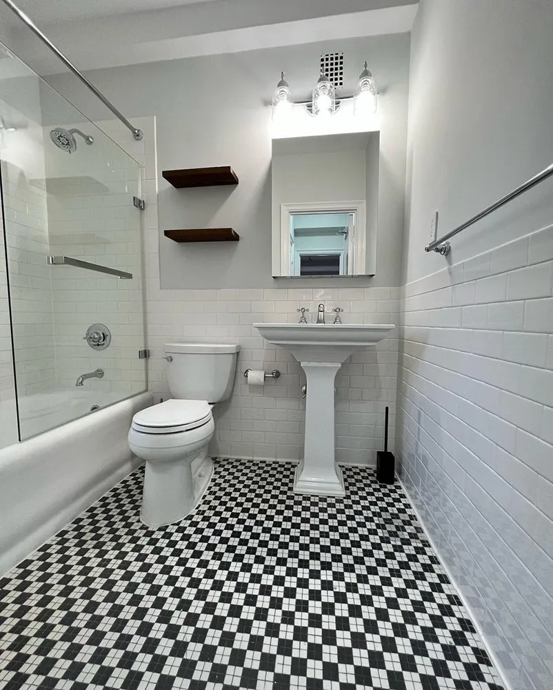 Certified emergency electrical service in ,  by American Royal Renovations