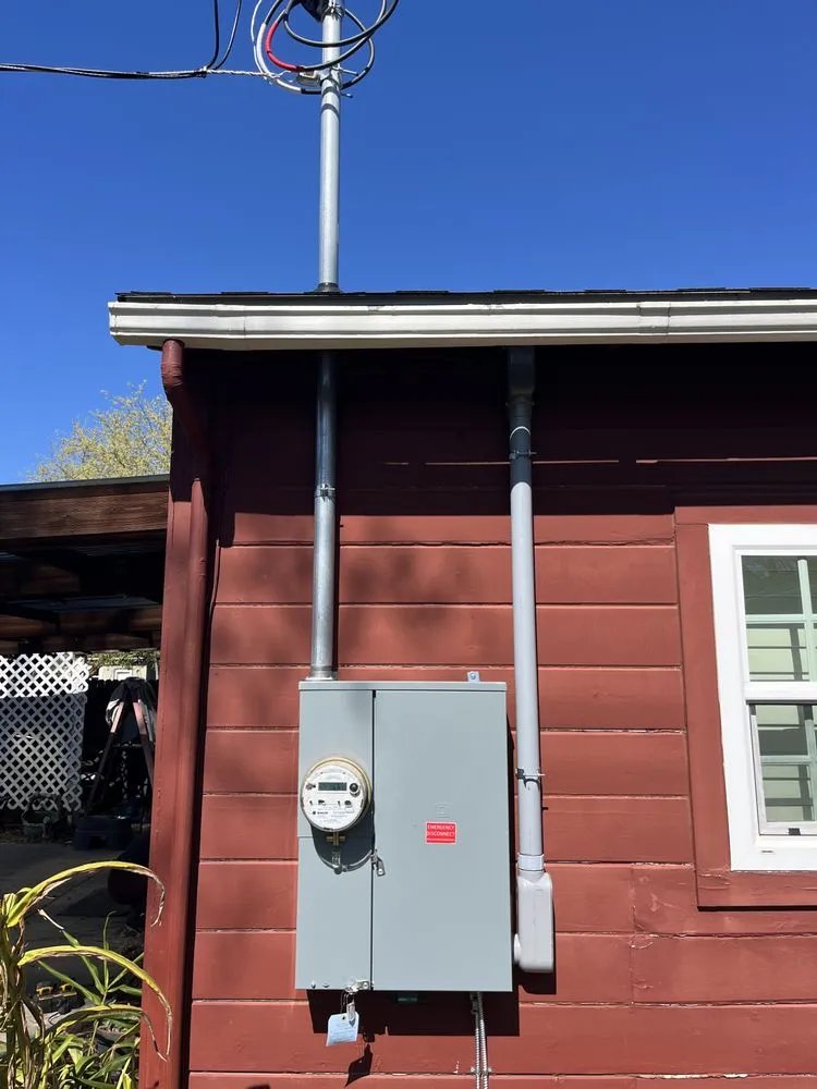 Slide of Americana Electric