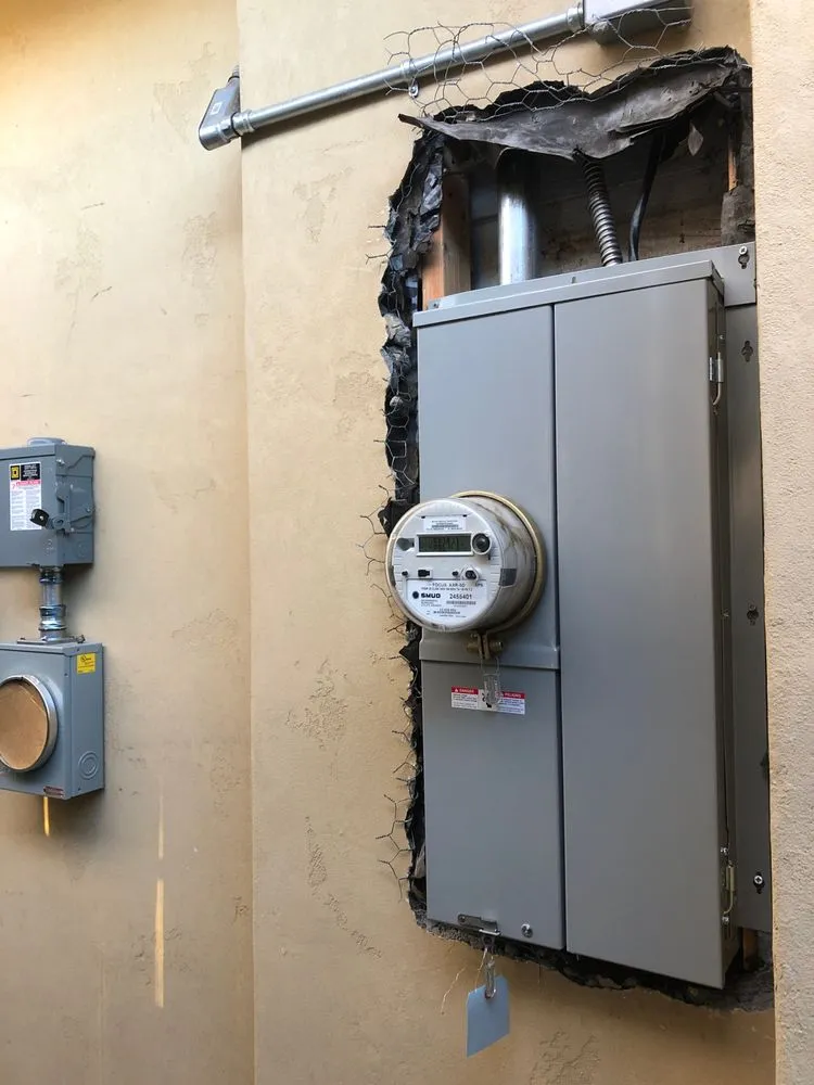 Slide of Americana Electric