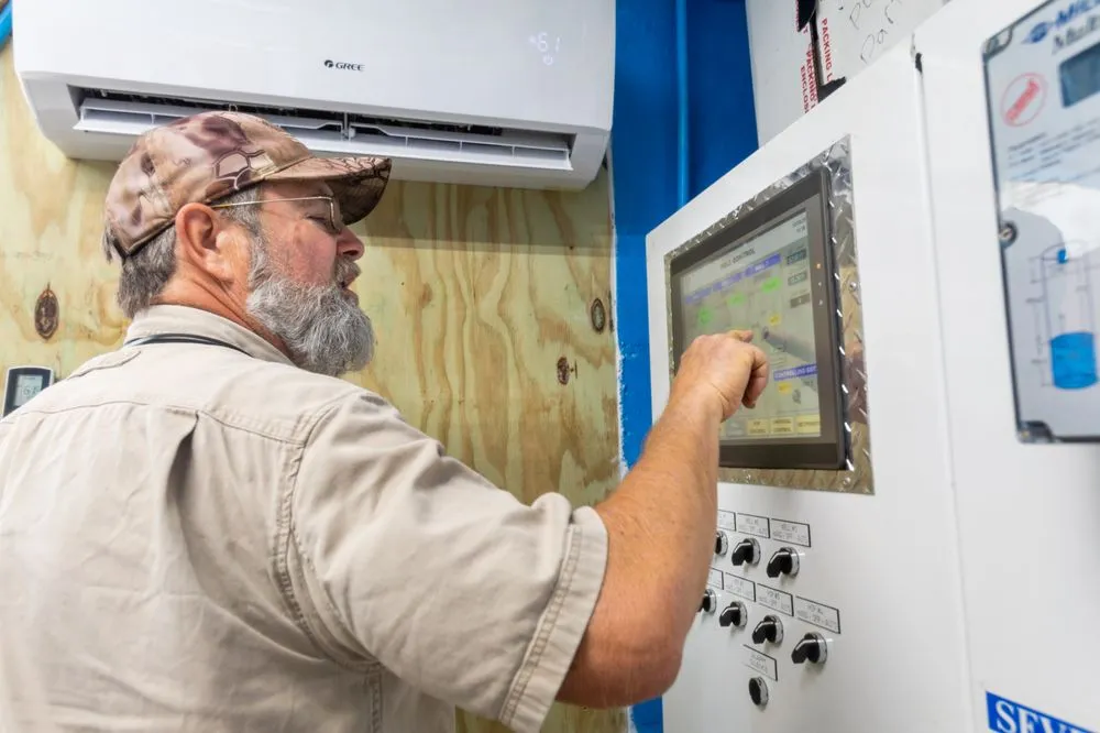 Slide of Amp Check Electric