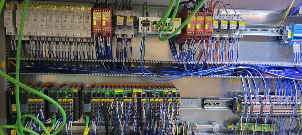 Slide of Ampered Up Connections