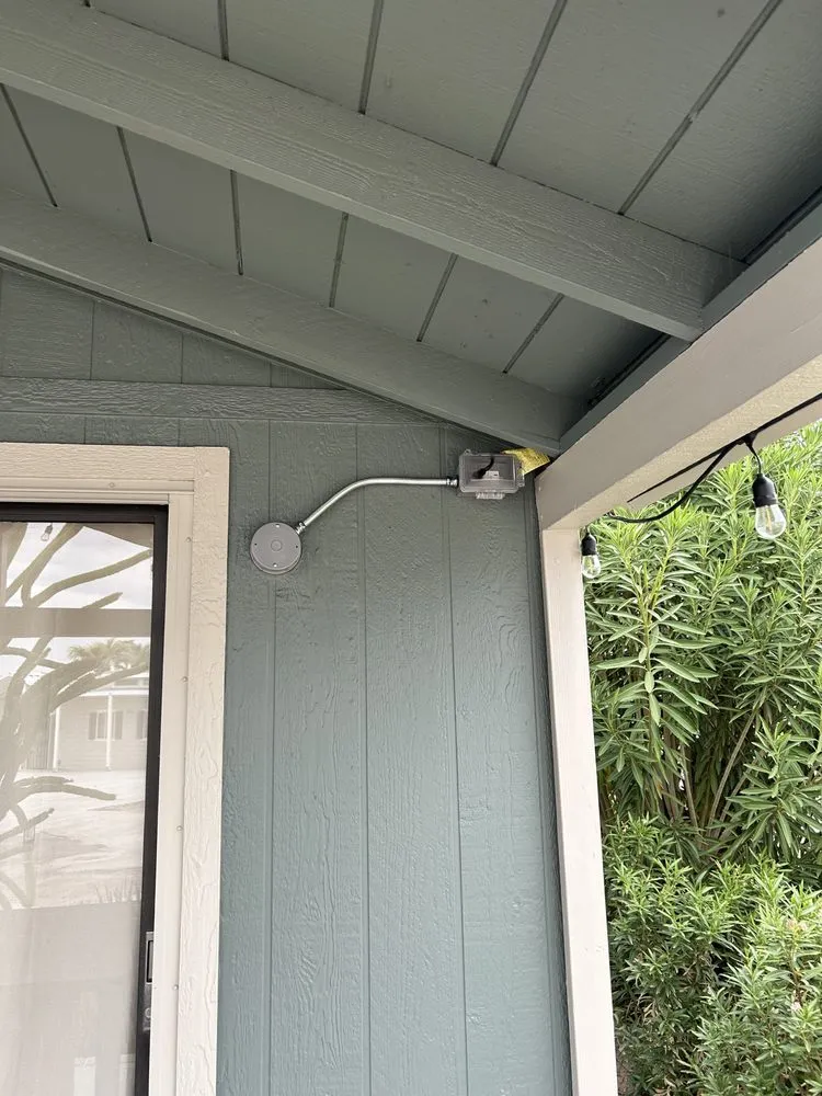 Slide of Amplified Electrical Services