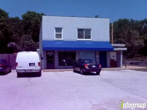 Amptron Electric Co Logo