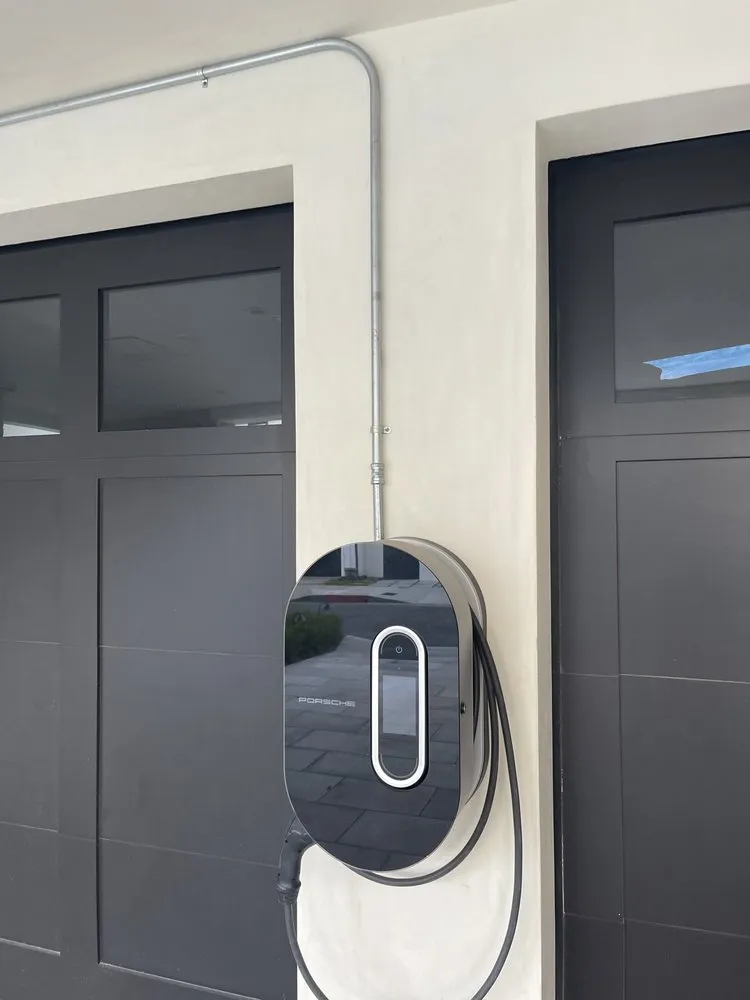 Slide of Ampworx Electric