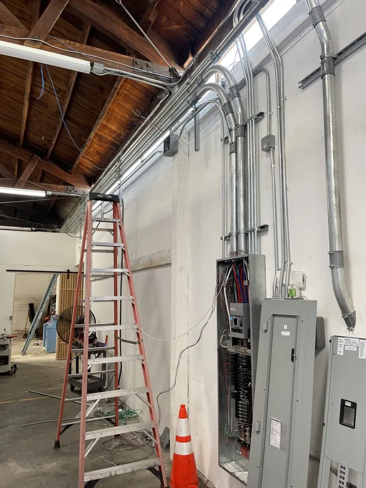 Slide of Ampworx Electric