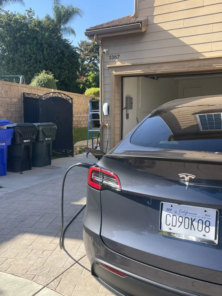 Certified electrician providing panel upgrade in , 