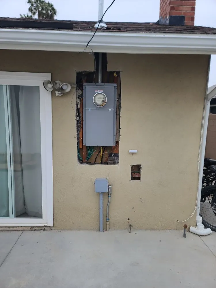 Certified electrical service for homes in emergency electrical service, by