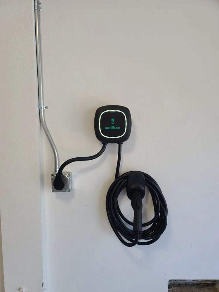 Professional electrical service for homes in panel upgrade, by