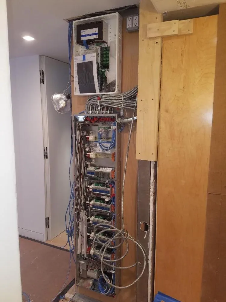 Slide of Amsterdam Electric