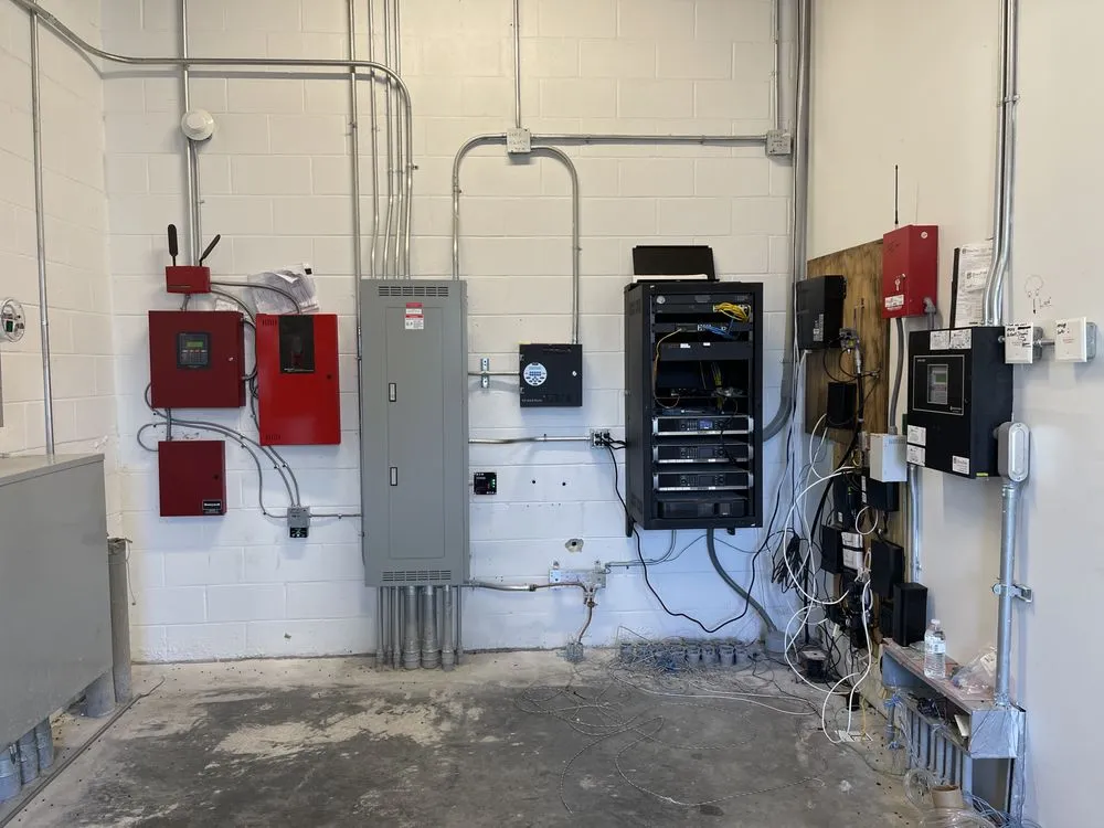 Licensed electrical repair service in Buena Ventura Lakes, FL - Amt Electric