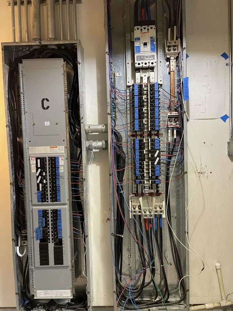 Professional lighting installation experts serving Buena Ventura Lakes, FL - Amt Electric