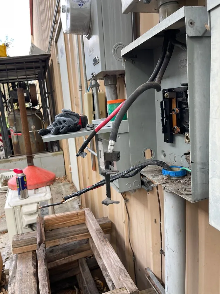 Certified lighting installation in Buena Ventura Lakes, FL by Amt Electric