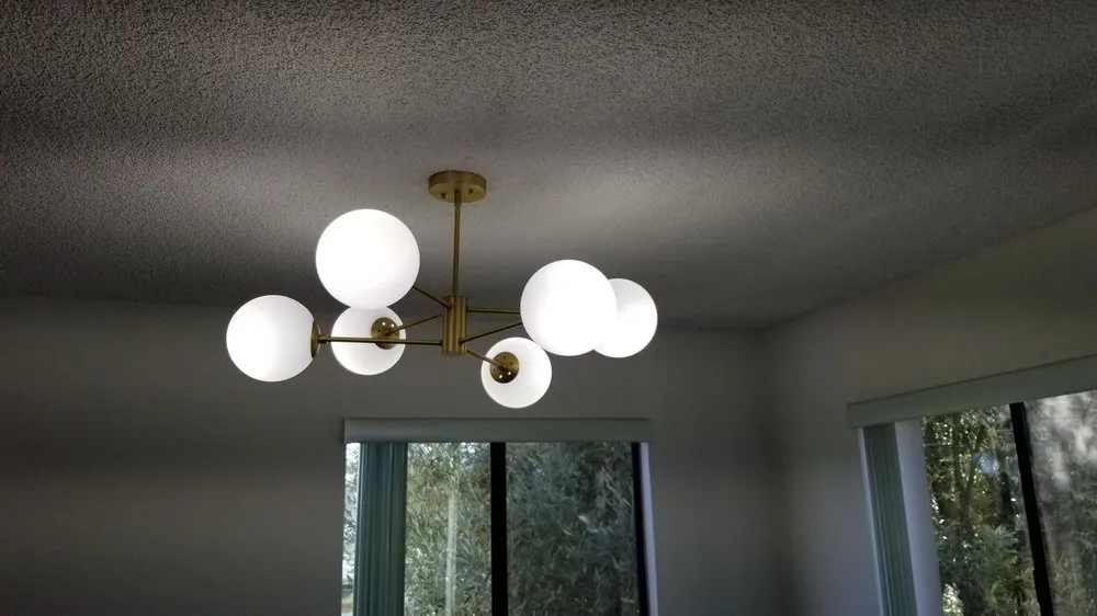Expert outlet and switch repair service in La Canada, CA - Anavar Electric