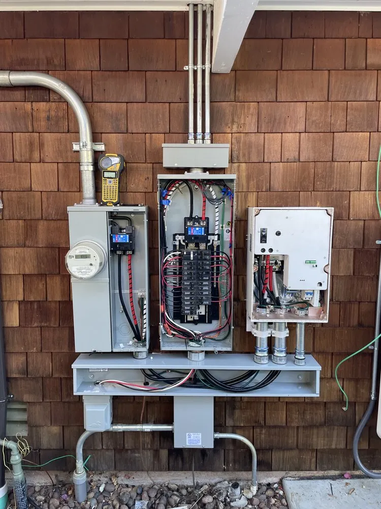 Expert circuit breaker repair in ,  by Anderholm Electric