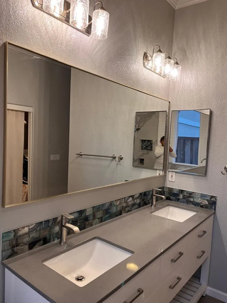 Slide of Andino Handyman Services and Construction