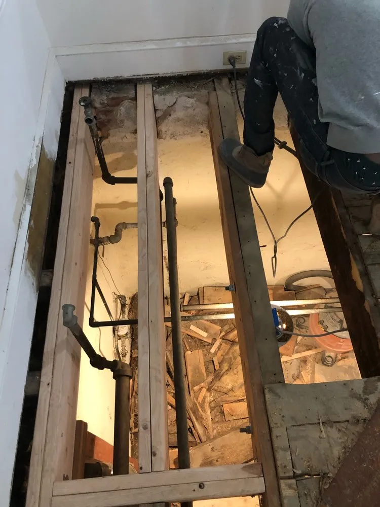 Slide of Andino’s Construction