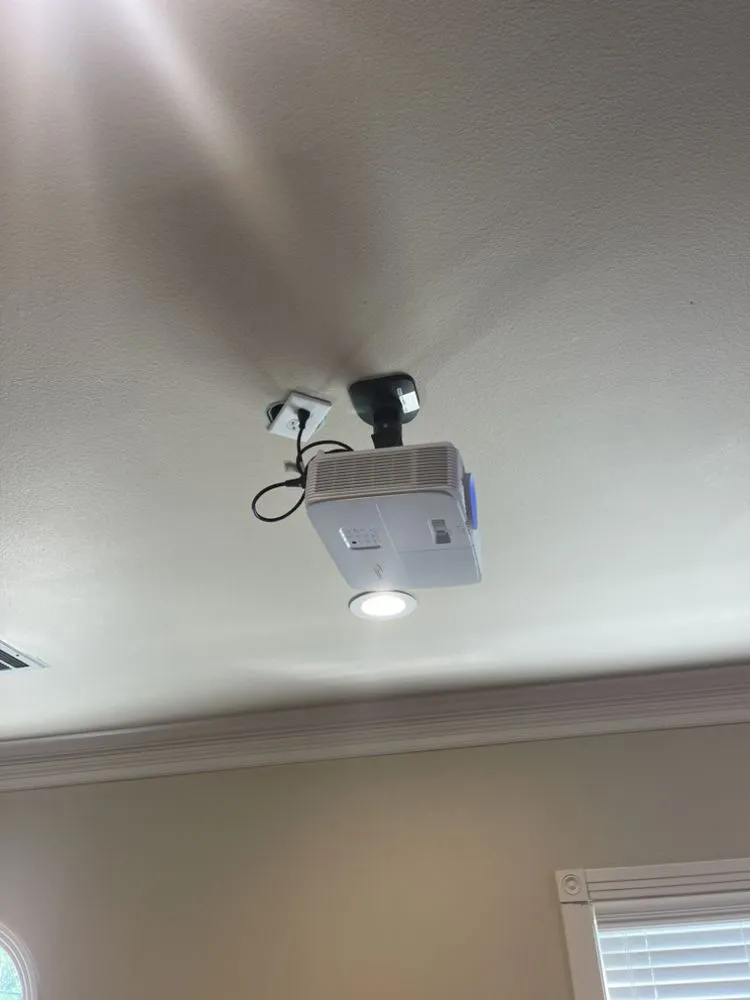 Slide of Andres HandyCare