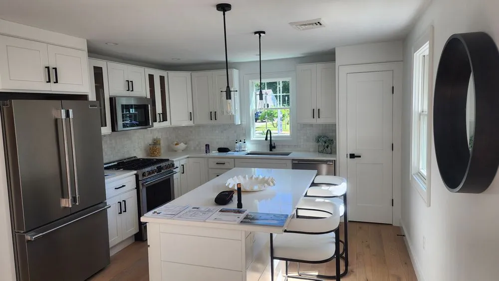 Slide of Andrew Curran Electric