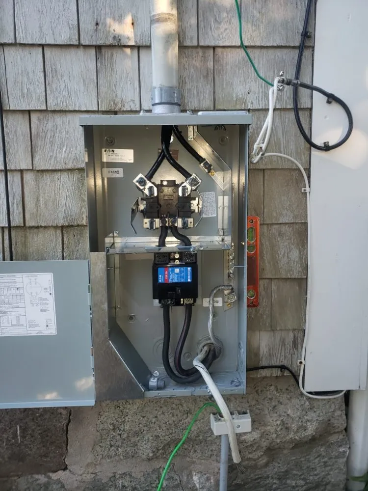 Slide of Andrew Curran Electric