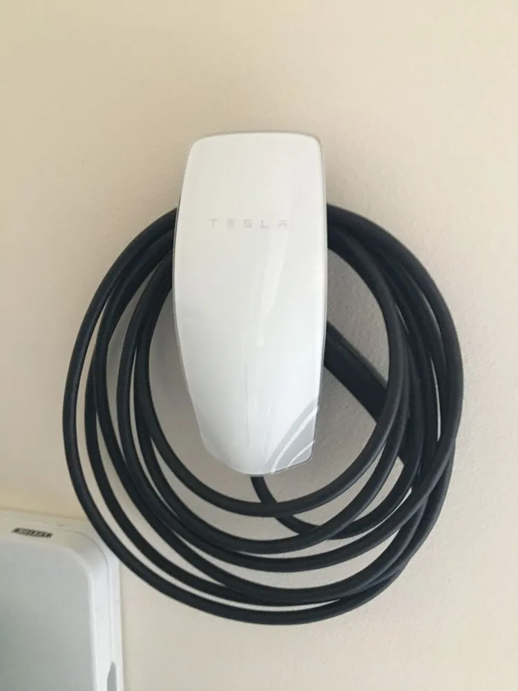 Slide of Andy Electrician