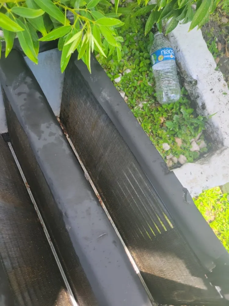 Slide of Andy Fixes 4you