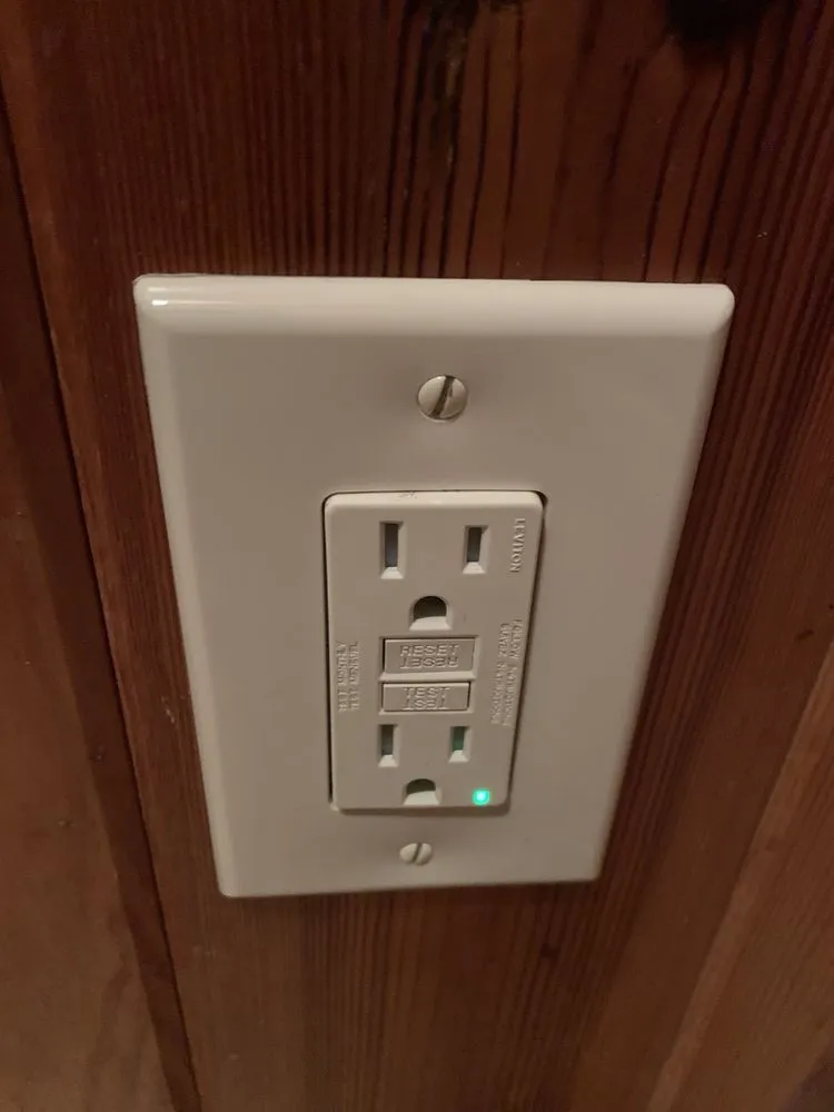 Affordable electrician providing emergency electrical service in Point Harbor, NC - Angel Advanced Technologies
