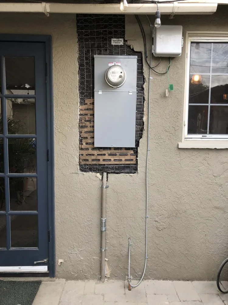 Slide of Angeleno Electric