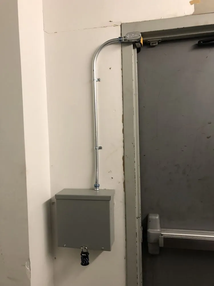 Slide of Angeleno Electric