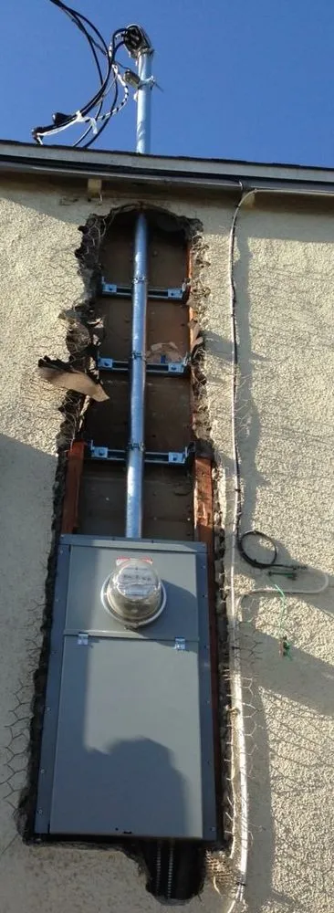 Slide of Angeleno Electric